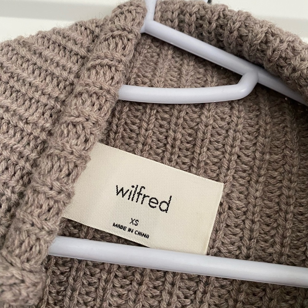 Aritzia Wilfred Wool Turtleneck Sweater - Picture 2 of 5